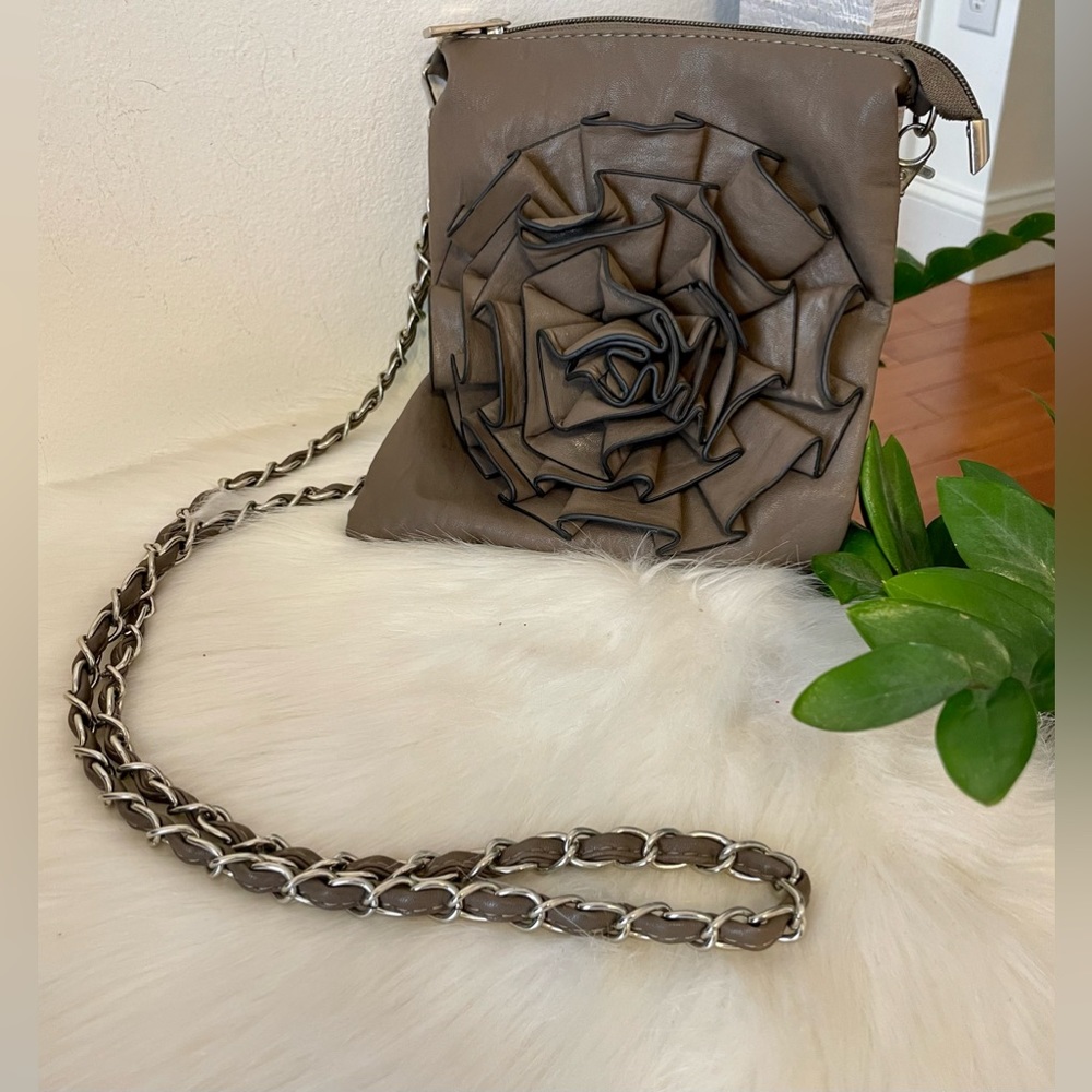 Taupe Flower Faux Leather Chainlink Small Crossbody Purse